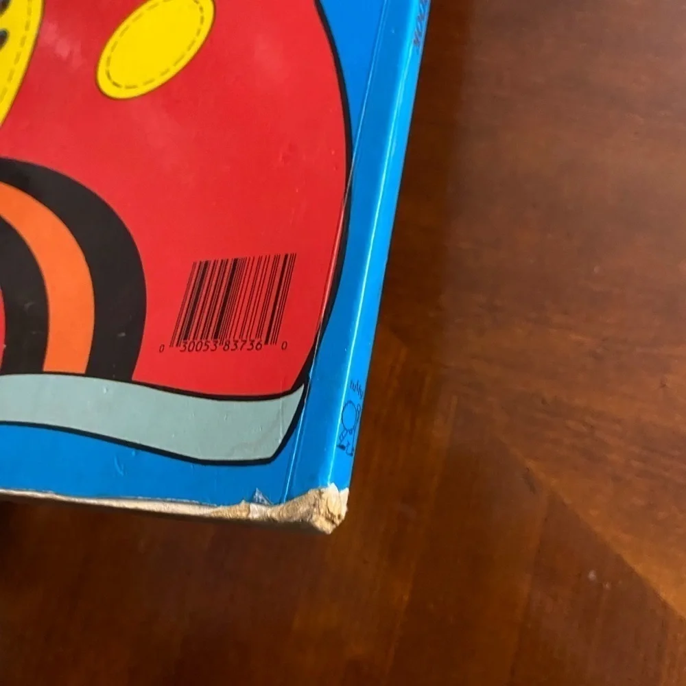 WALT Disney Goofy Shoe Lace book